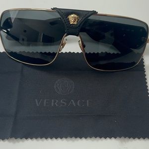 Versace Squared Baroque VE 2207QA 100287 Sunglasses - Gold/Black Metal
